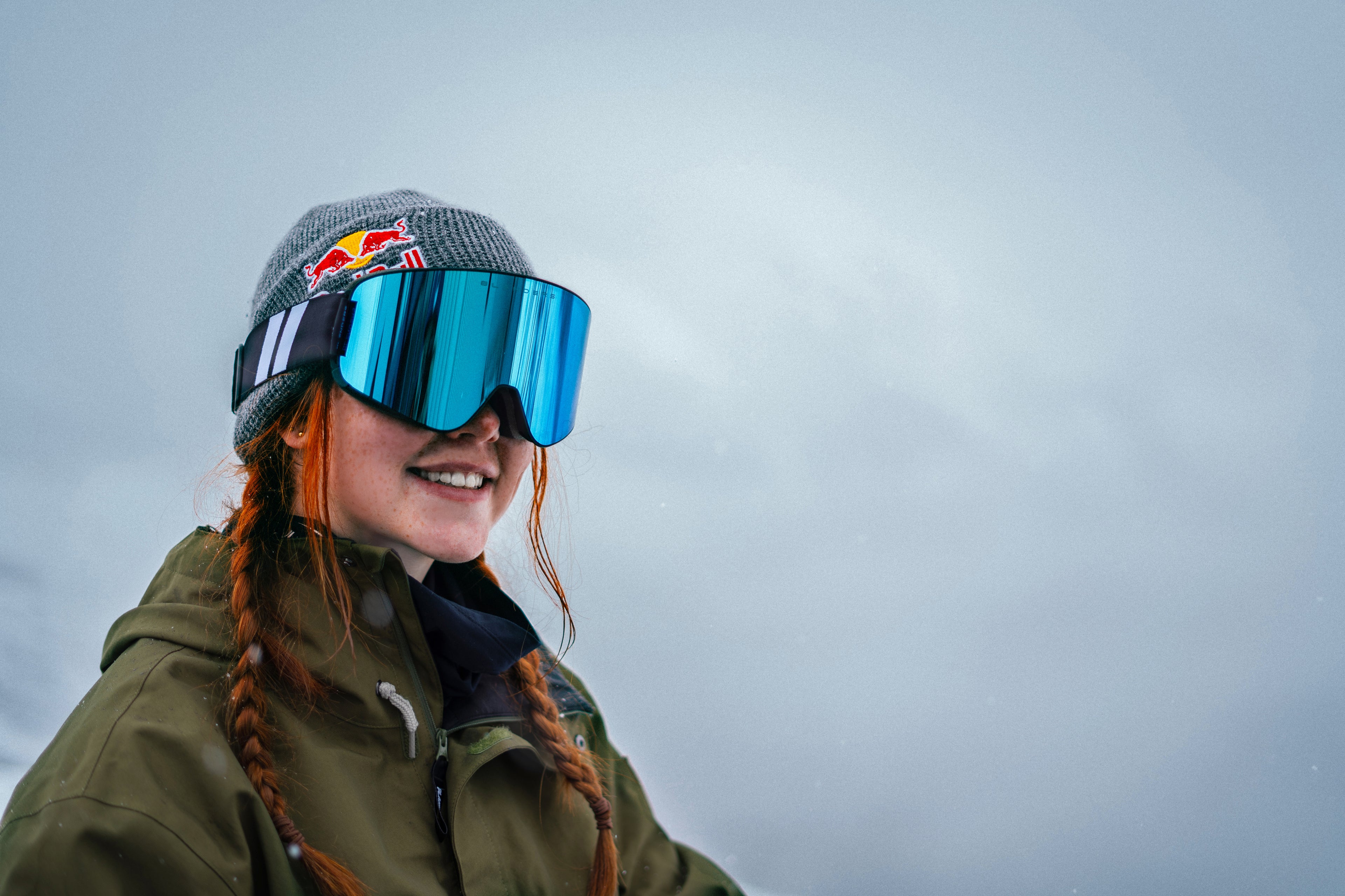 Pro Freestyle Skier, Kirsty Muir, Joins the Blenders Entourage