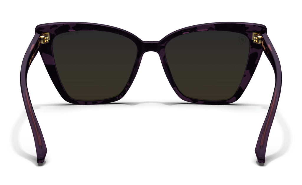 Isla Cherry Tort – Elegant Cat-Eye Sunglasses with Style